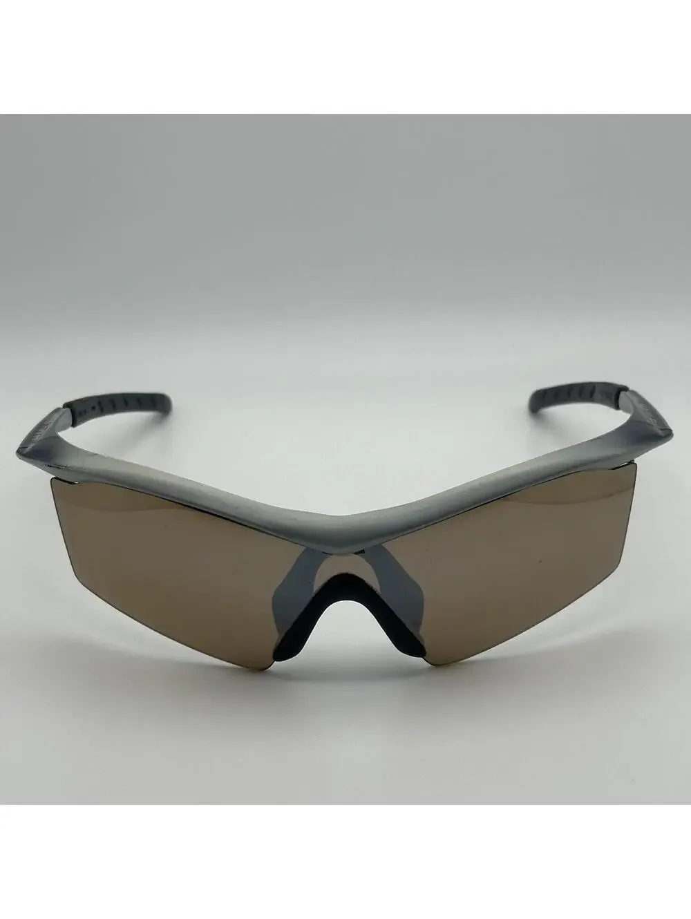Smith Wraparound Sport Sunglasses Gray Black Brown Lens